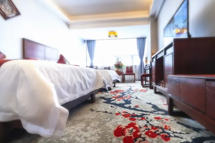 faf4d0743923402fbbb256573ca7e7d8-sz_757901-1