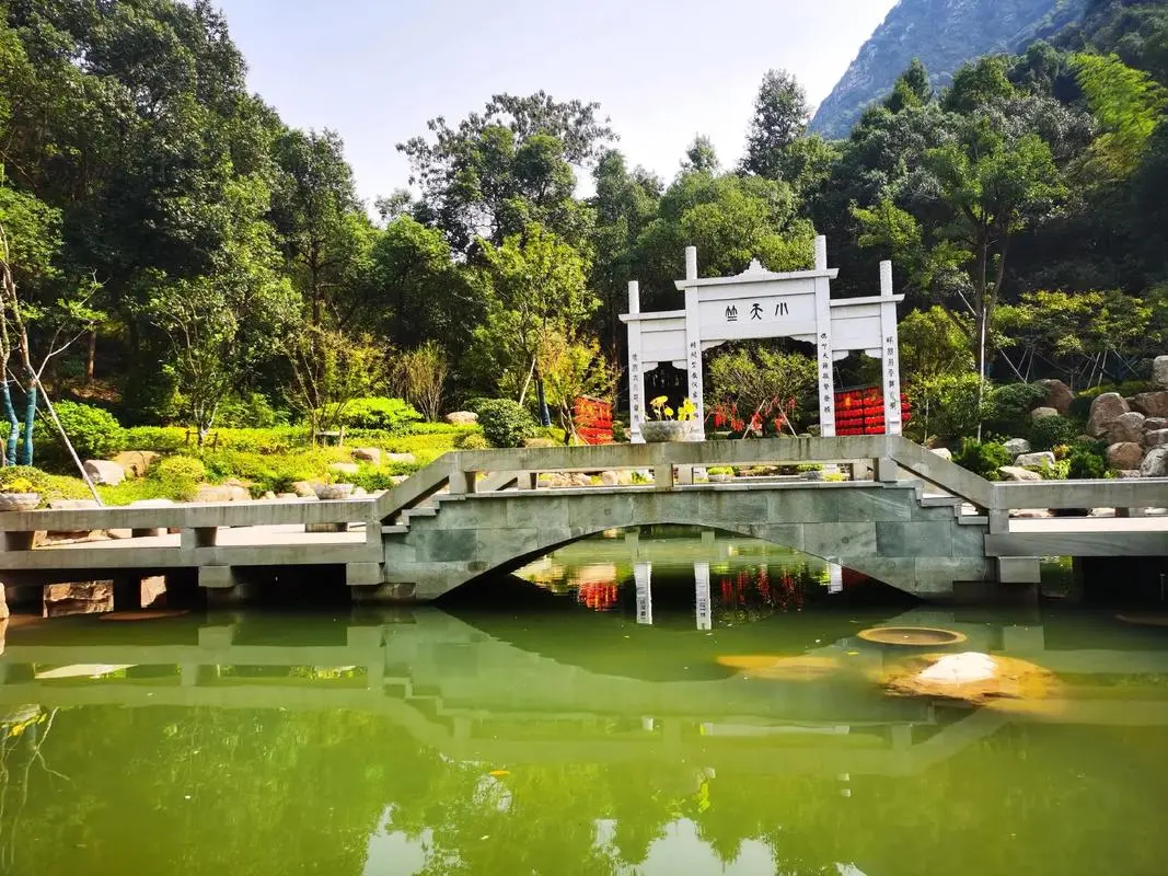 fb9756a2197ccca15e1d0924b28b4227-sz_185205 fb9756a2197ccca15e1d0924b28b4227-sz_185205