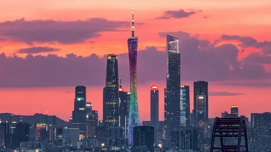 马年迎春【众星捧”粤”过大年】双高6日|品牌住宿+广府春节庙会+船游港珠澳大桥+新春祈福+双月湾网红景点+烟花篝火