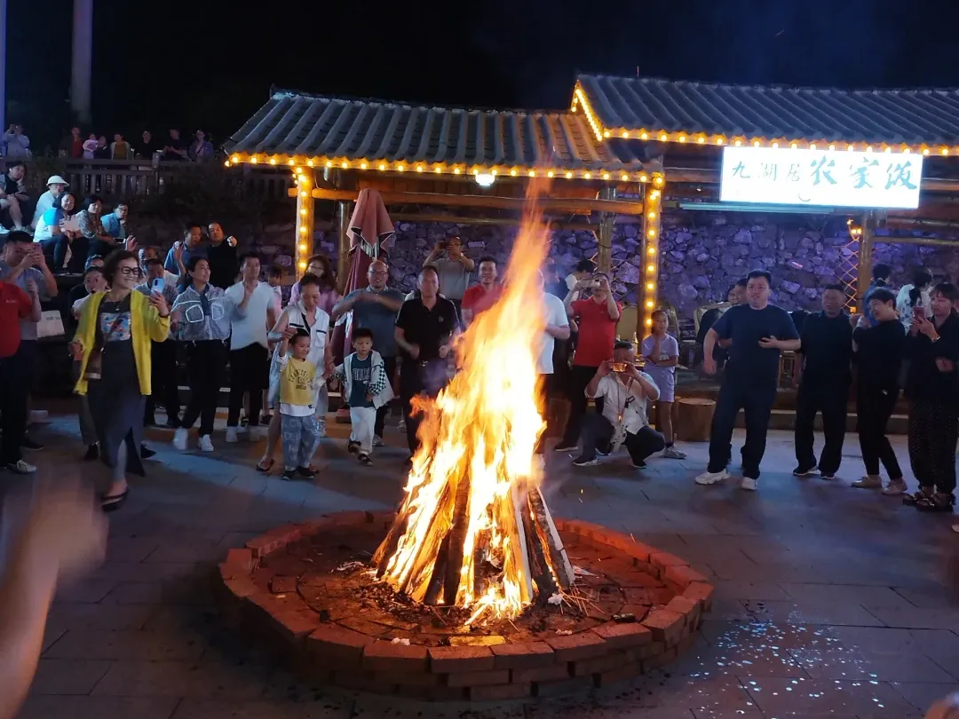 ffbdfb0f8f22845223808fc6b80aefb3-sz_1971541