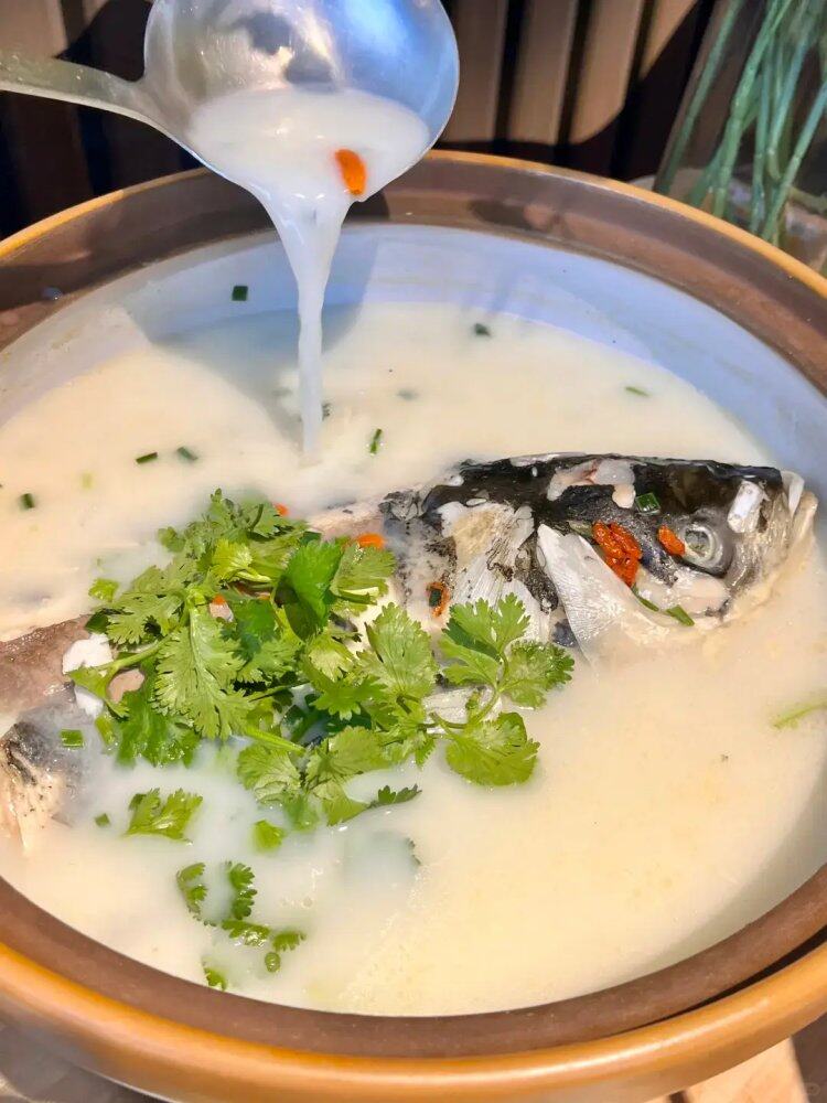 中国宜兴窑湖，江南明珠天目湖过大年四日·连吃3顿豪华年夜饭！！！观赏绚丽烟花！！