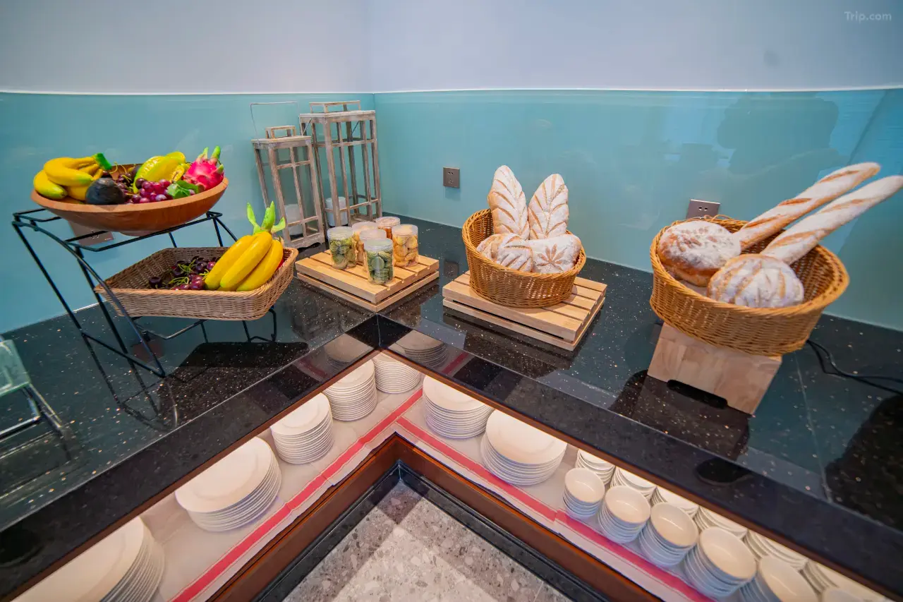 00000000ByoJoaISEhXdfwbo