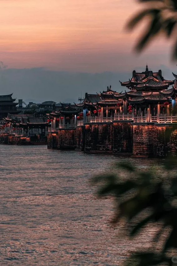 00000000CYSTyMLLHegEZHqj