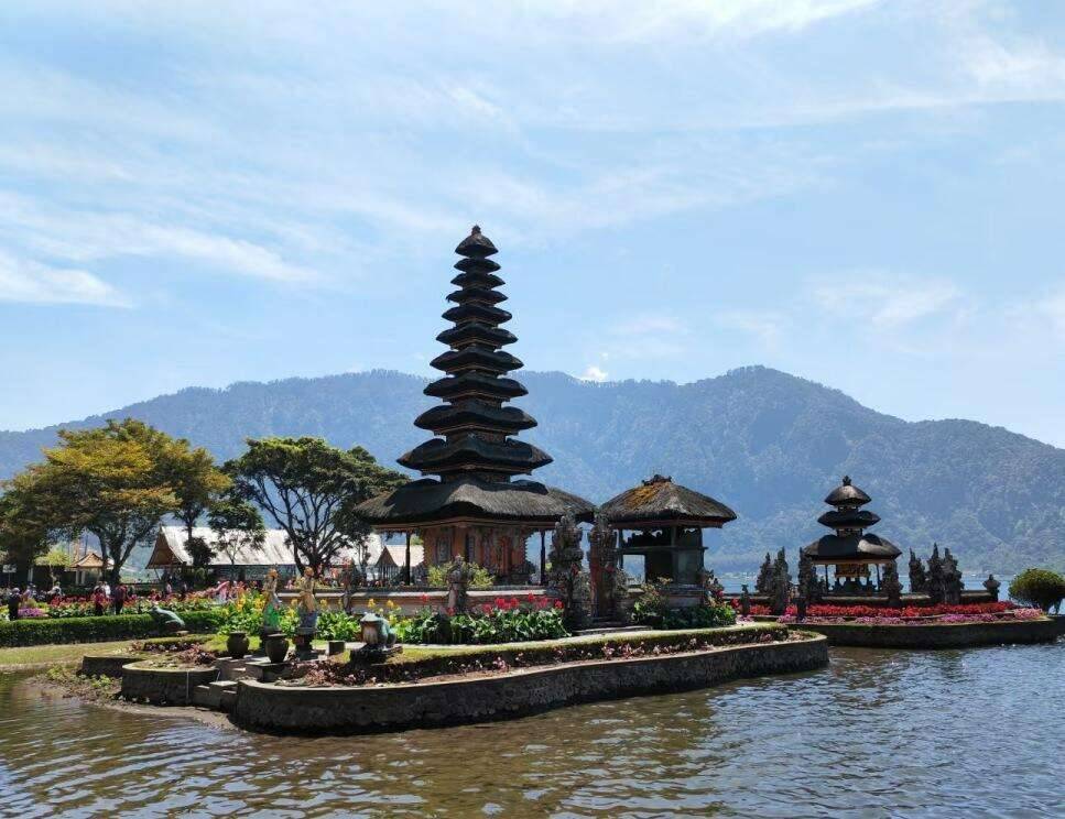 00000000CzSqIeehrtCxzHtP