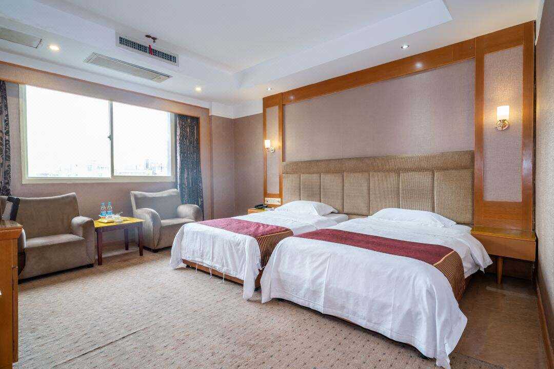 00000000LqKGUtaZbcSEsLLq