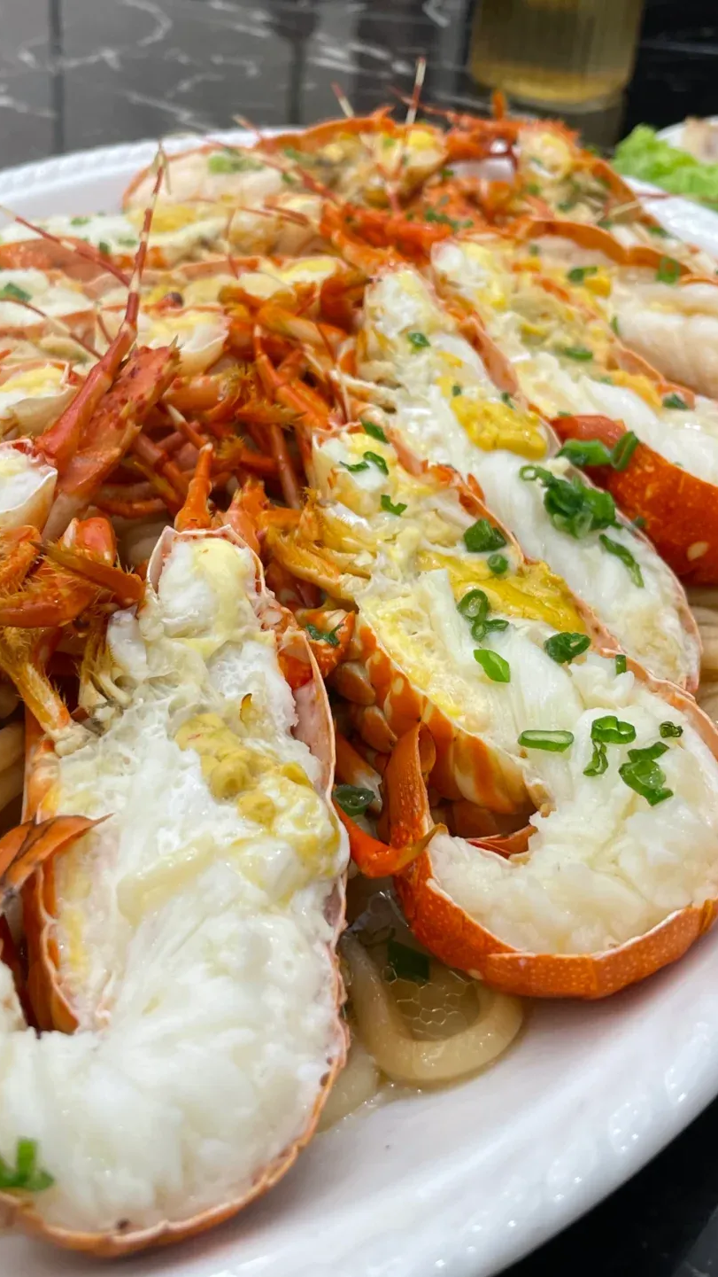 00000000NFYkFBmlVxJzZWCh