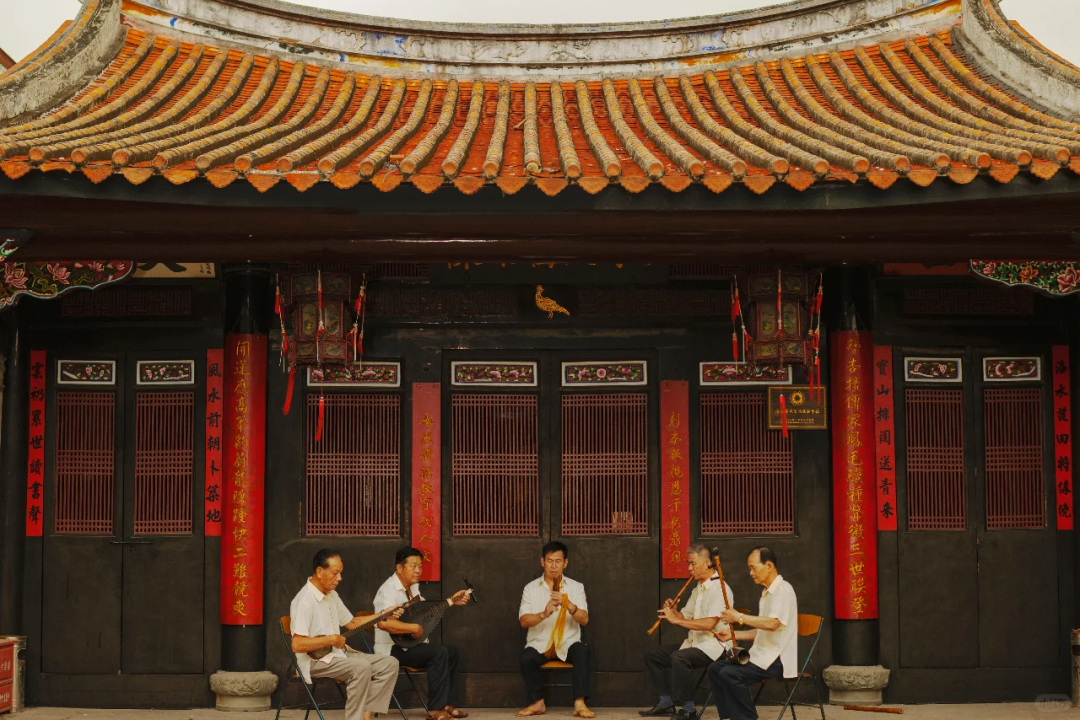 00000000RivcIWAWGdKcCXHg