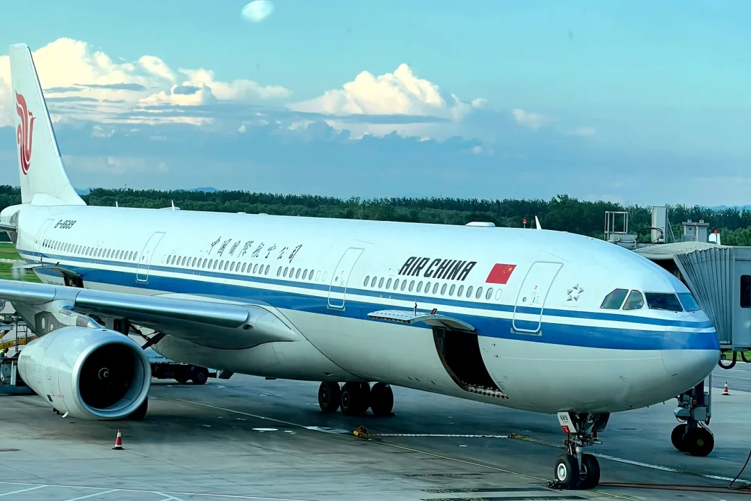 00000000VGRGBlhuoBaEMSkt