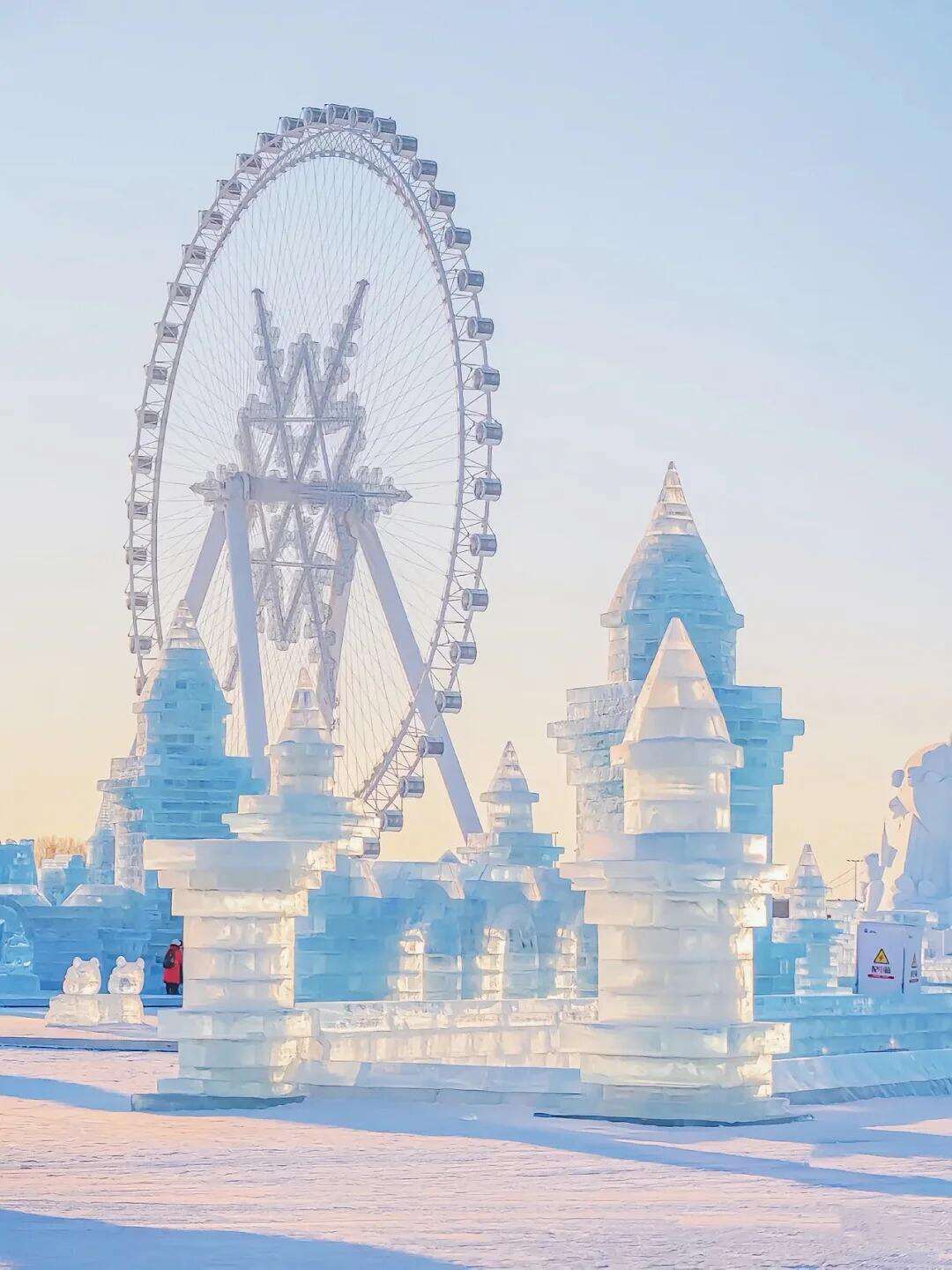 【不带钱包游雪乡】真正0自费·推一罚万·尊享2+1陆地头等舱 3晚国际五钻+1晚四钻+1晚特色雪乡炕 赠“1980冰雪大礼包” 更多顶流网红等你解锁！