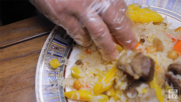 00000000WBgEhEiUXOkxZeaa