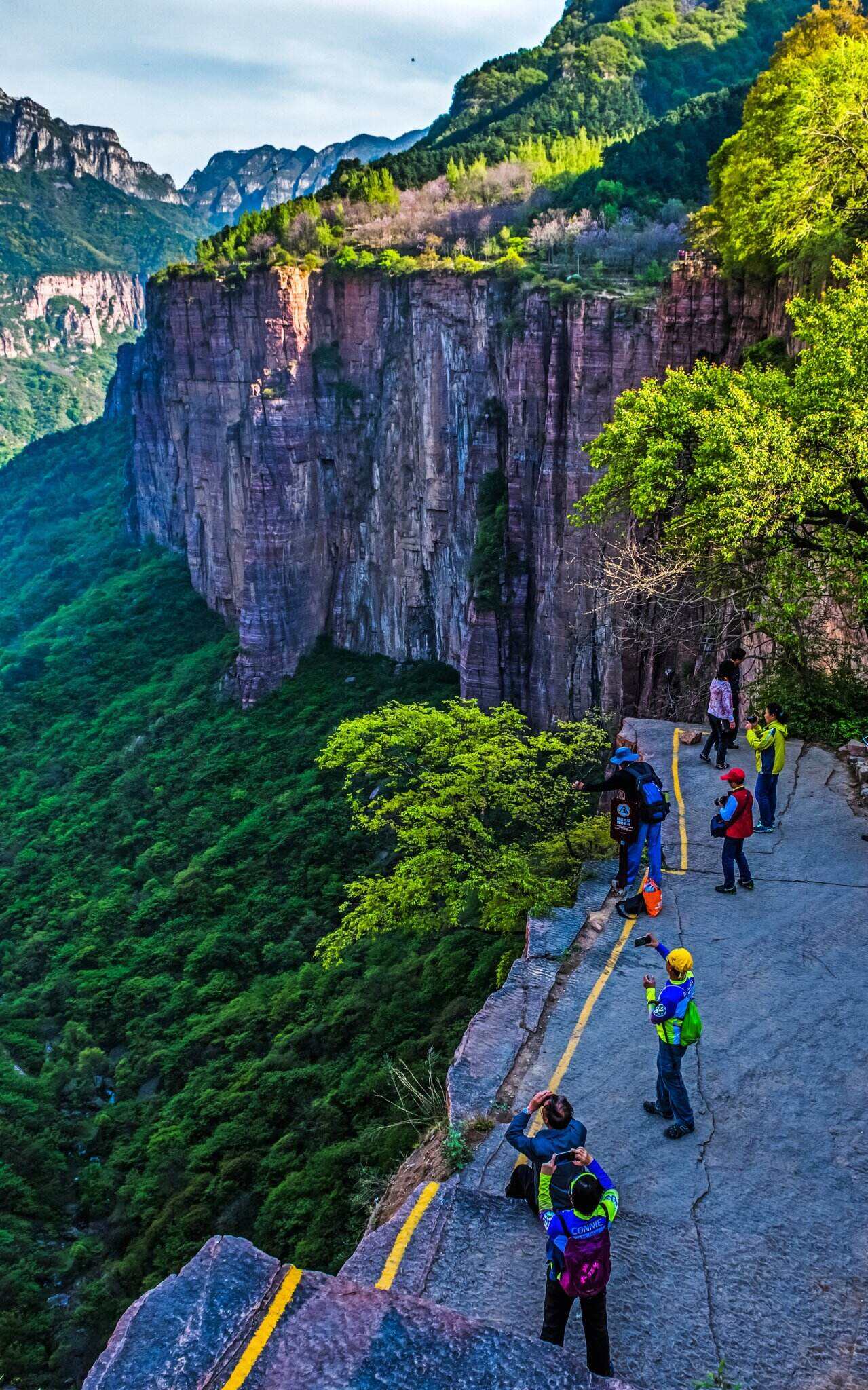 00000000WngTMukeGUjIXuxb