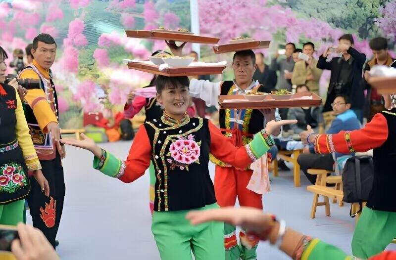 00000000cSusqajujkMdGdAT