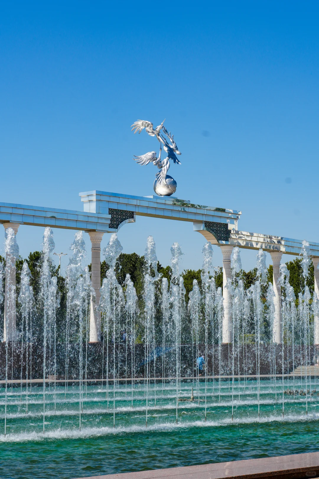 00000000kFUWnuXrdKxTeyKT