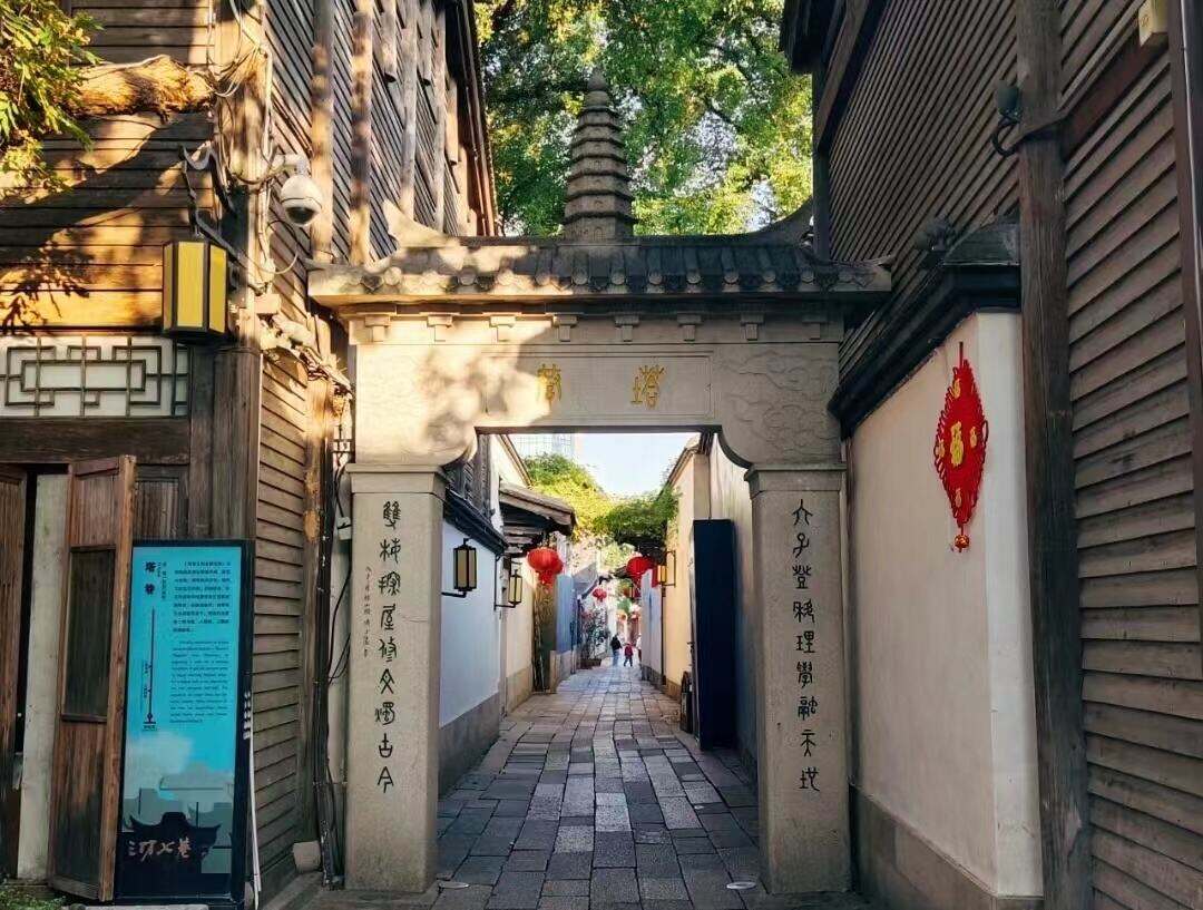 00000000mEWWwPlUdknAjIST