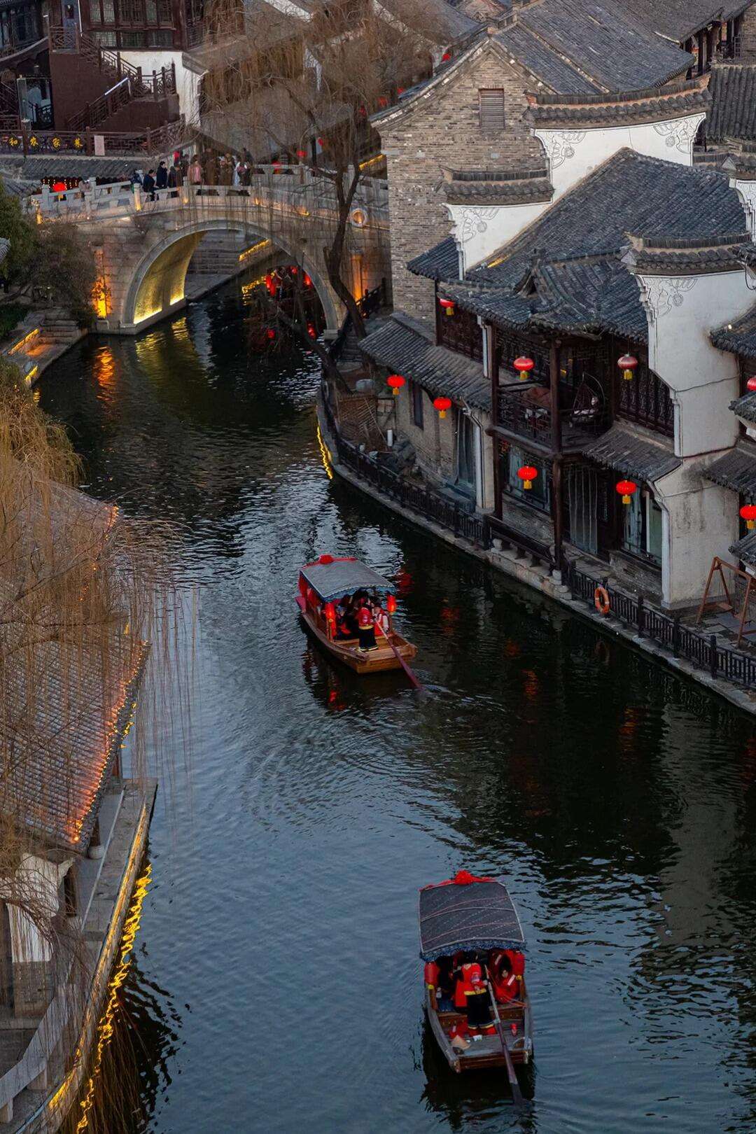 00000000mKzYPHllCysWKfzM