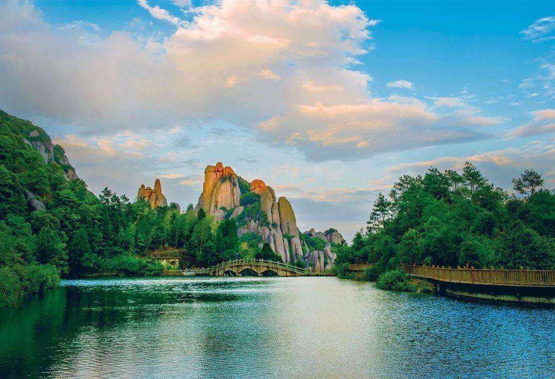 00000000uEVmEBJTstRuffVa