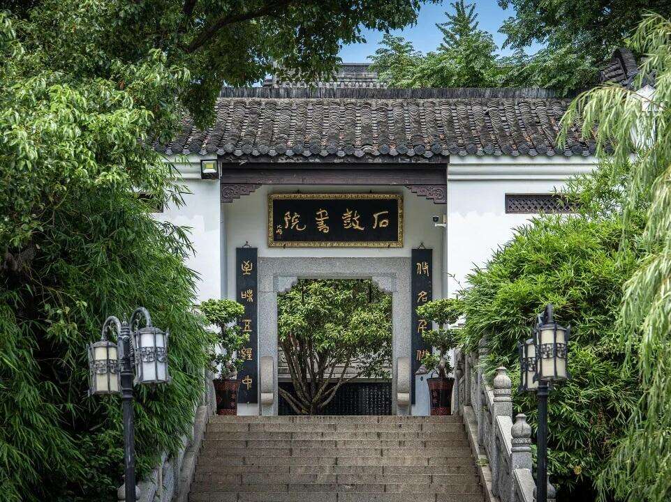 00000000yFwLauBEFdlcBdjM