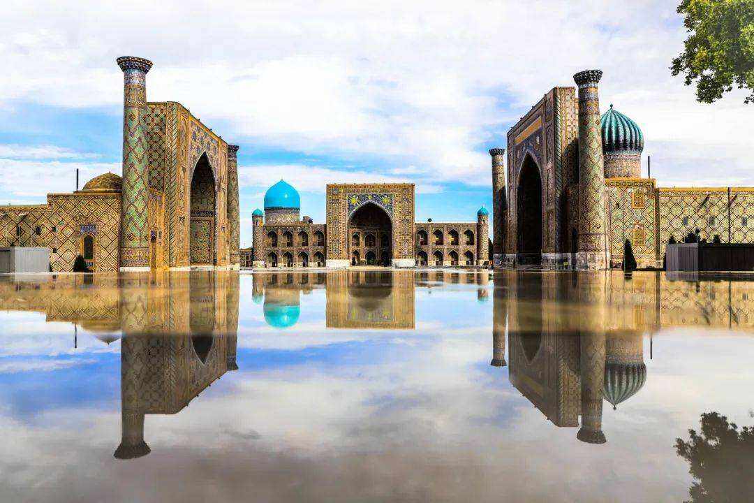 00000000ytMxyiBFawpBIczS