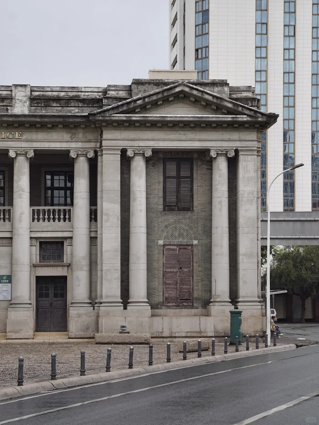 0085cfe383ab39e0fff861b4d3e1a0bc-sz_425505