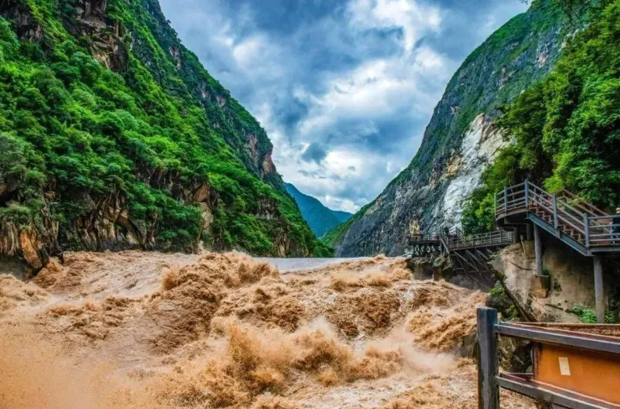 01696ebd4abc4ae001411b5eb676af2a-sz_1581235