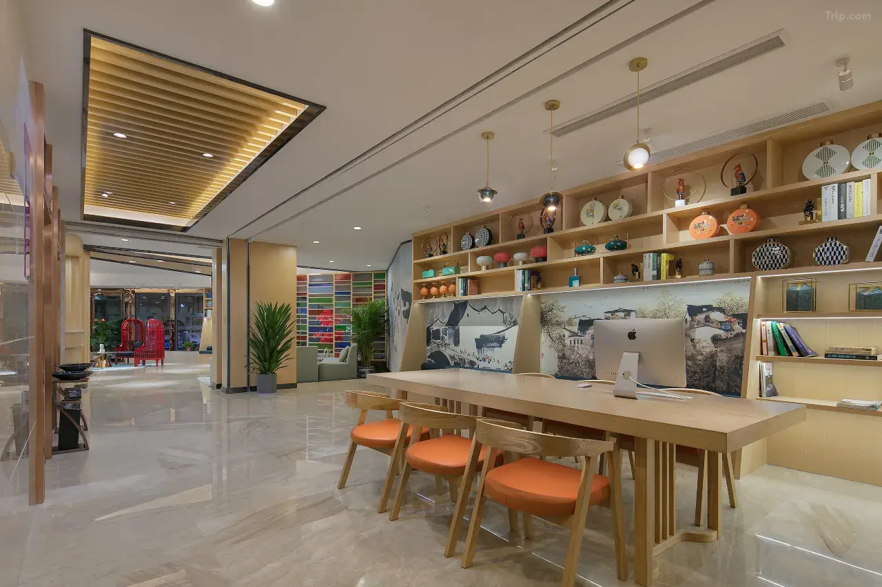 0200y1200085au3n62B19_W_1280_853_R5