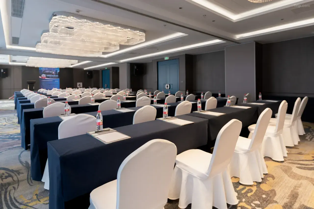 0201912000cm0cq8qAAD5_W_1280_853_R5-1