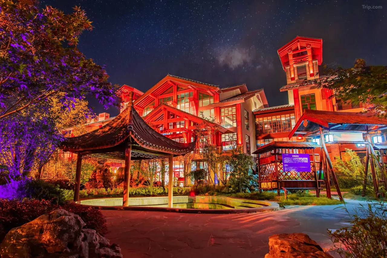 0201g120008ct2blqC384_W_1280_853_R5