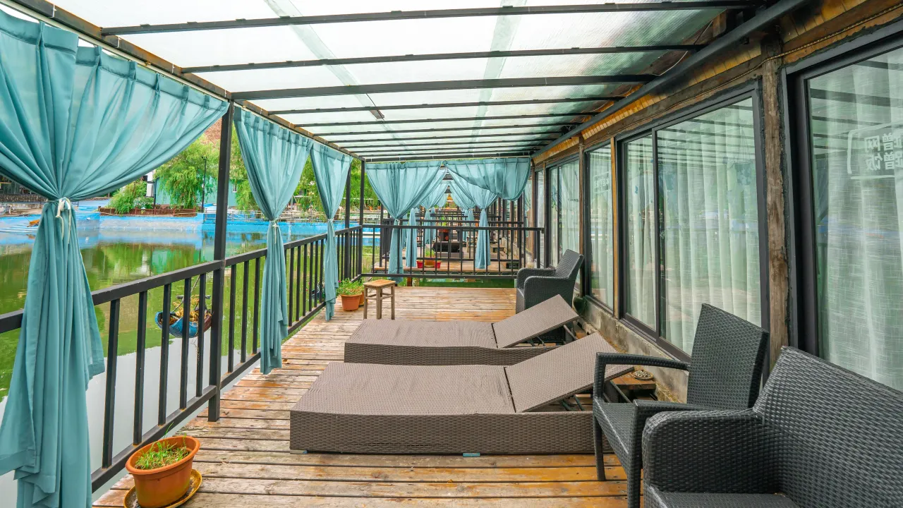 0201g12000a87gy0x2073_W_1280_853_R5 0201g12000a87gy0x2073_W_1280_853_R5