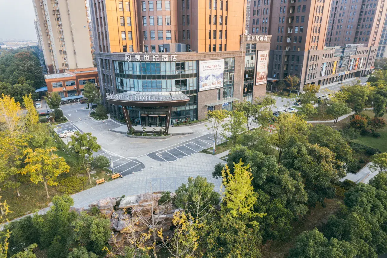 0202312000cm0d8e6D47C_W_1280_853_R5