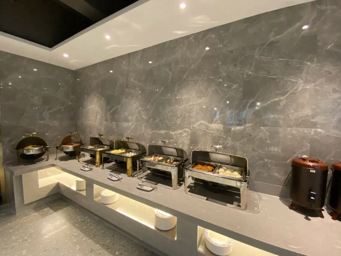 0202p12000864agy4CE8E_W_1280_853_R5-1