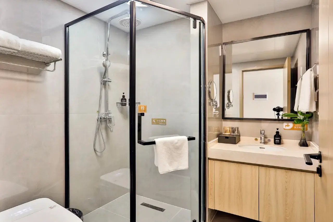 0202z12000hjg797o356A_W_1280_853_R5