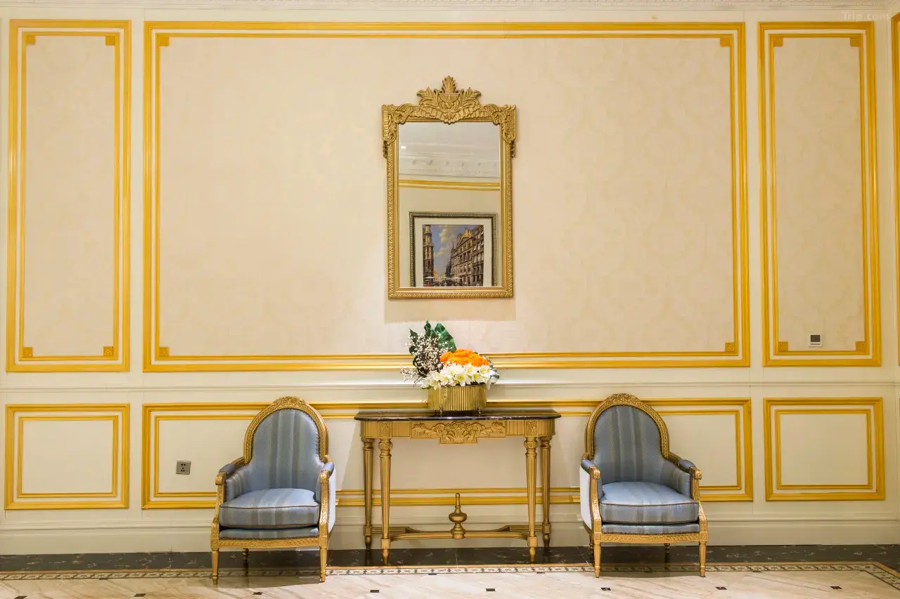 0206f12000a0w8nc72F86_W_1280_853_R5