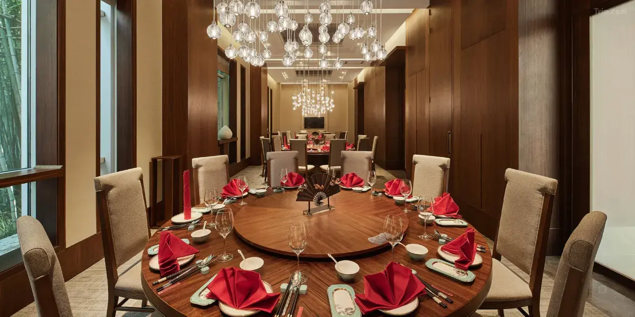 02213120009l3y9jzA263_W_1280_853_R5