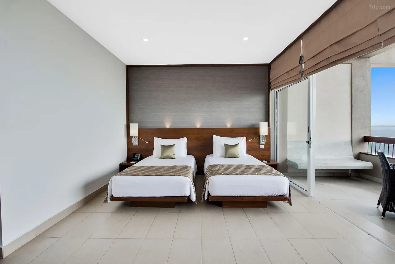 0222712000dmjsfx24337_W_1280_853_R5