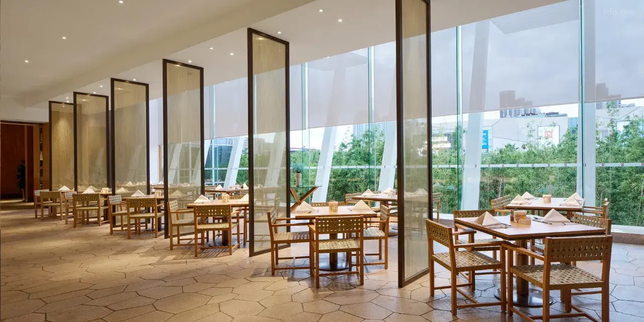 02247120009l3yhau047E_W_1280_853_R5