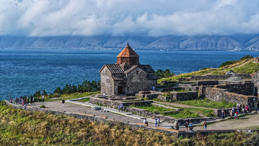 053f72b047ea8ec3d5ef1dc0dee3090b-sz_906246-1