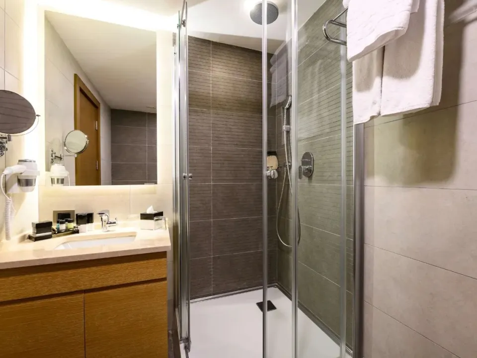 056bc94b9e67bdb7054e7d7671a1b2a9-sz_264679-1