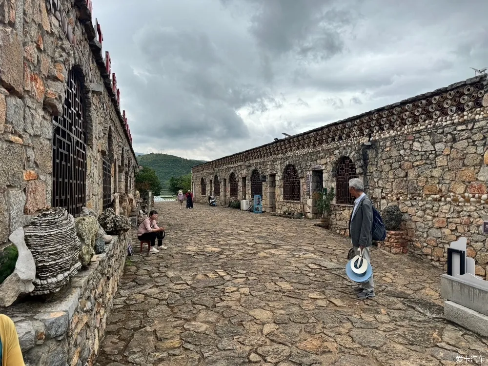 06c6d39c2a386d4a0d88e8fc42364348-sz_620701