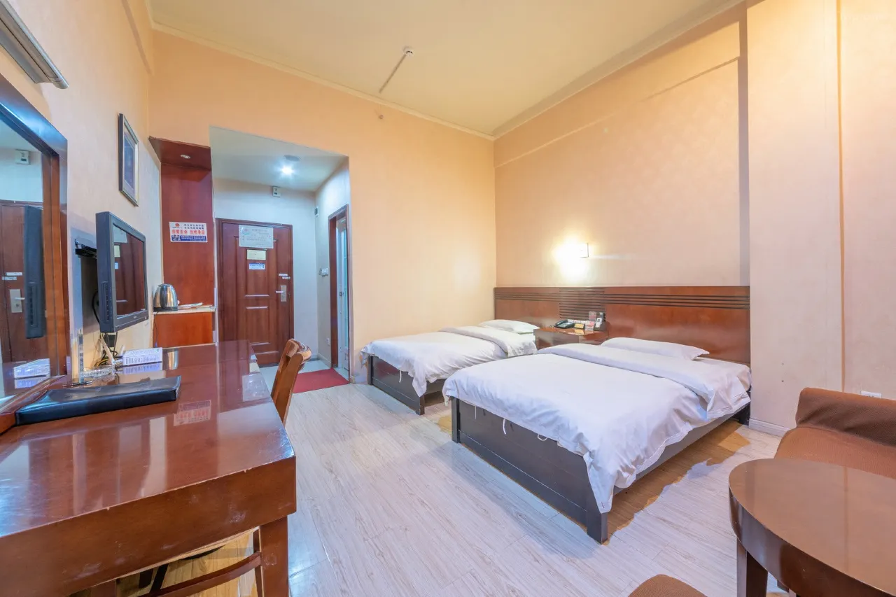 0AD69120009dqa1gxE91C_W_1280_853_R5