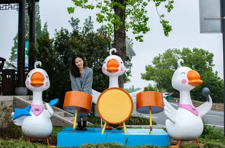 0e6a0f5621df00b57ece12155ee0be43-sz_1264517