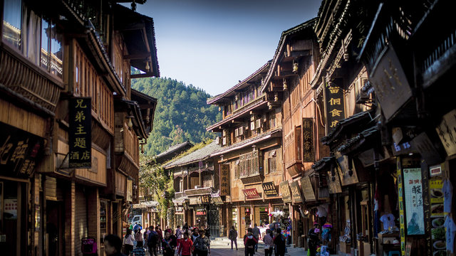 1615260080251tQ8AFri