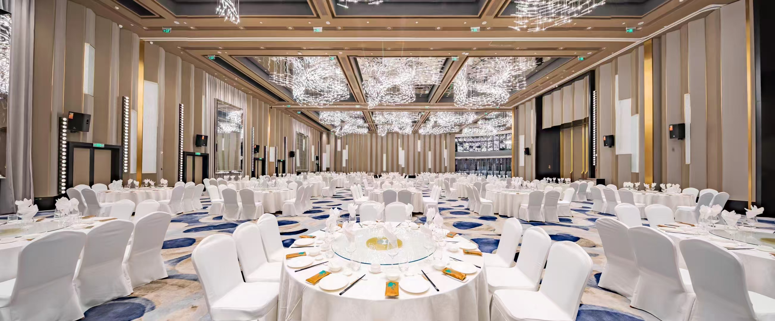 17653537637515b4bPXF