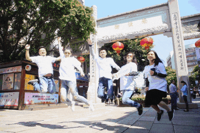 2026【马年春节·福鲤贺岁】年初一.初二.初三-纯玩100%5星之旅【一马游三城.福运伴春行】 福州-泉州-平潭三地串双动5日游！全程5钻高标准度假酒店，每1间房赠送1份价值98元/份伴手礼！闽越水镇景区循环演出福州灯会/非遗艺术节