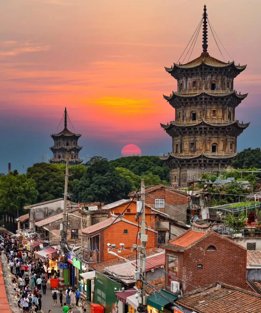 18a3248d21d77aca7f37b39e0fb155bb-sz_2445071