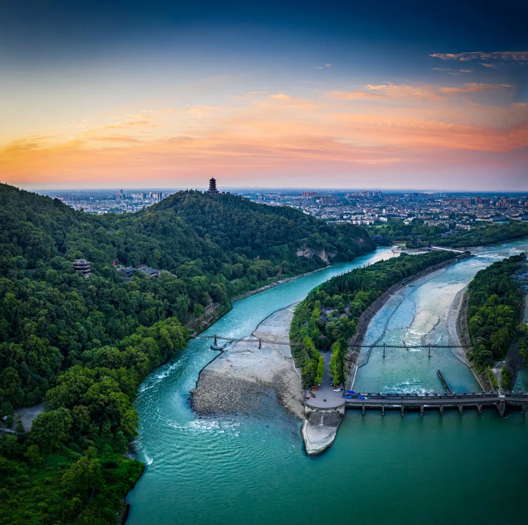 18d6e76281b0385d303c7747aa2baa53-sz_381165