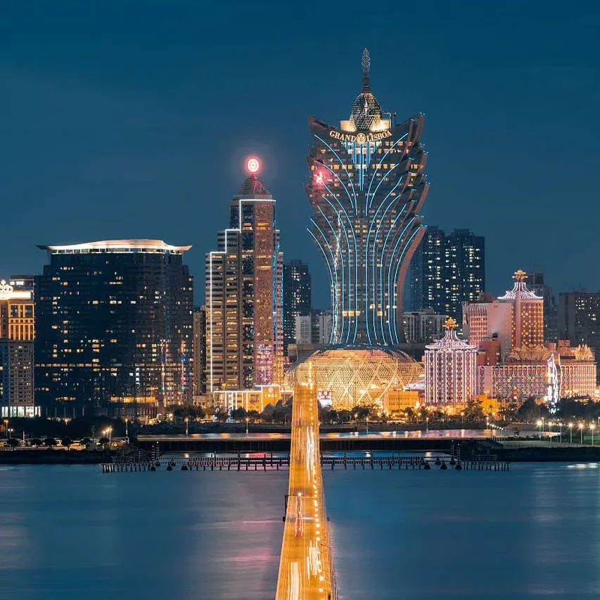 197f1256d980ea81fd0ab72c3a6950ec-sz_1532651