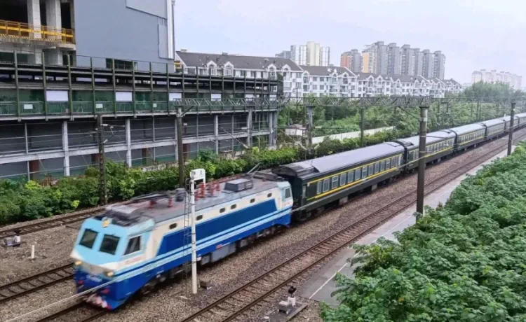 1a5a4af2fad3e24bfdd496fb48e80e35-sz_1139734