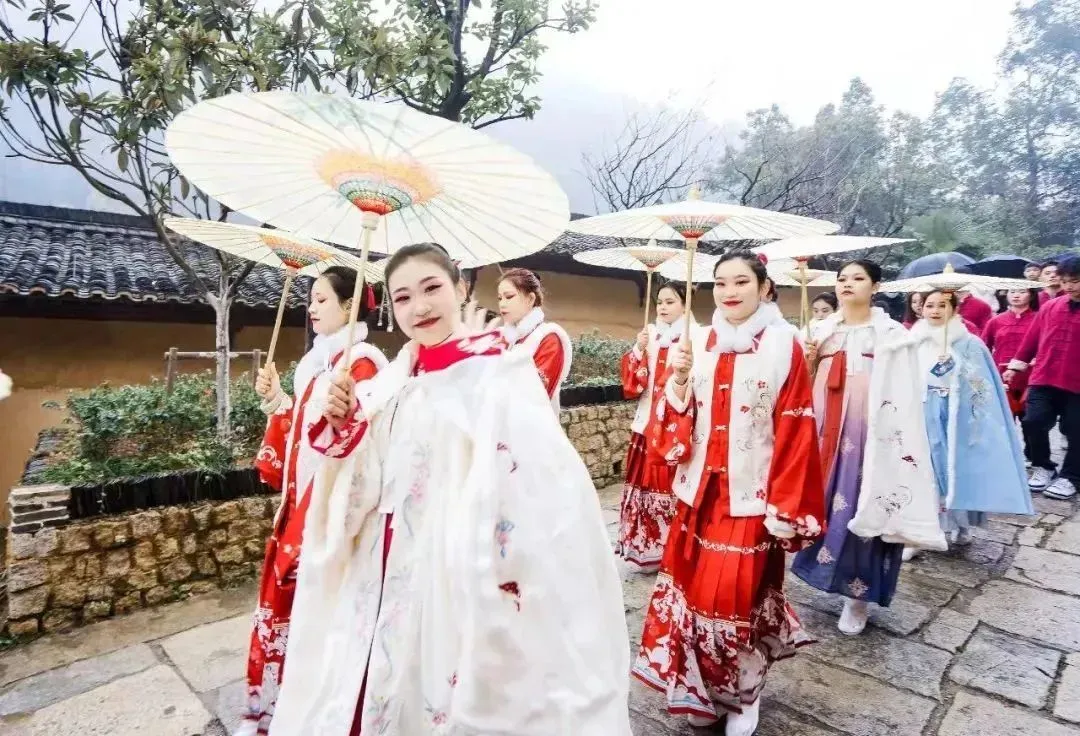 1acd472bf9033fc1072a56e99d47fa12-sz_182318