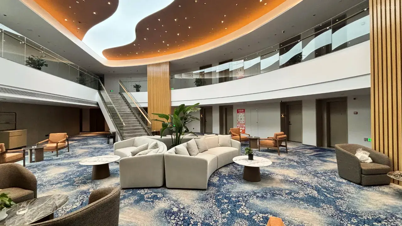 1mc1o12000g0xybbe6A52_W_1280_853_R5