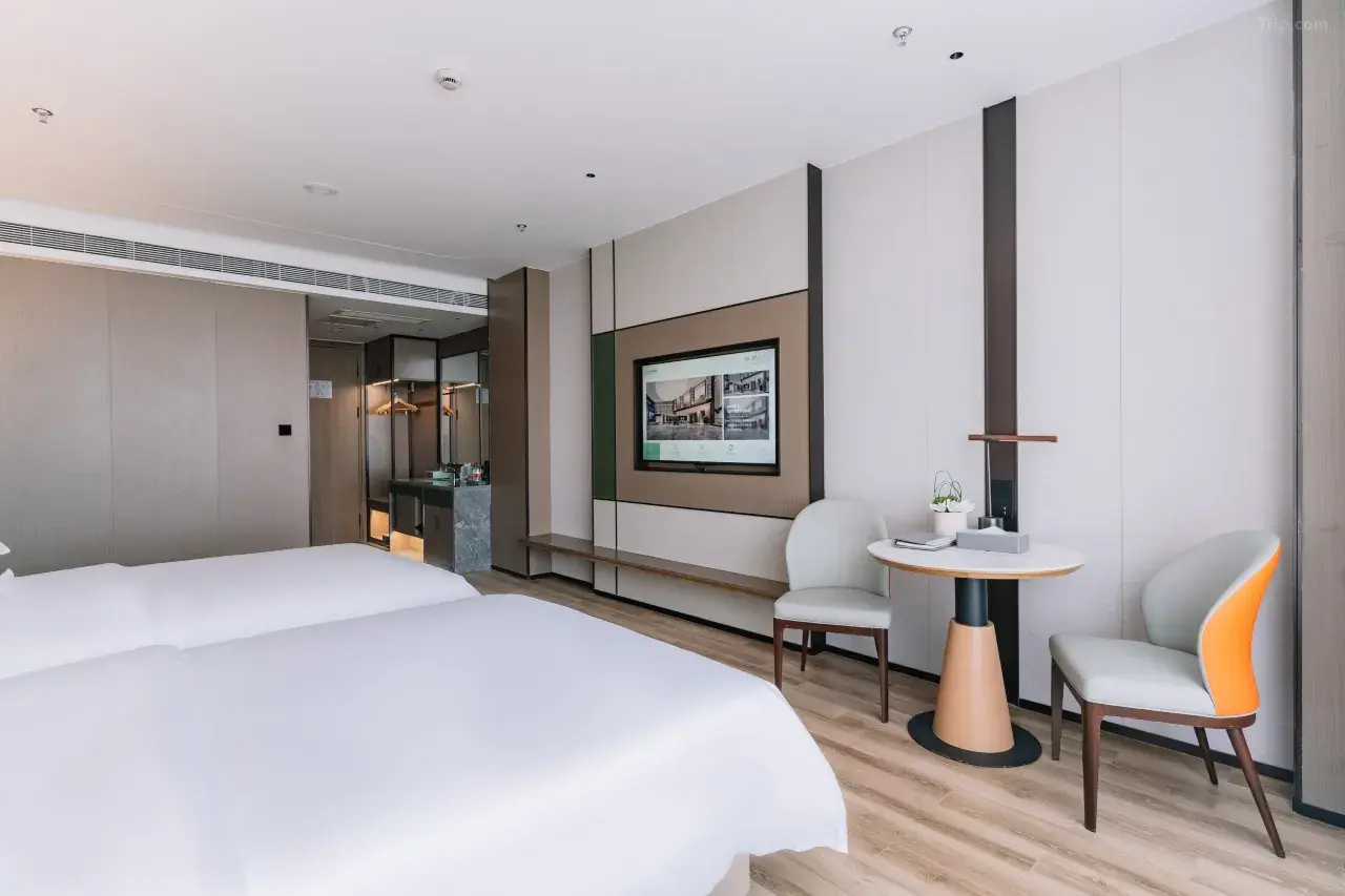 1mc2v12000dppvyid2E8B_W_1280_853_R5-1